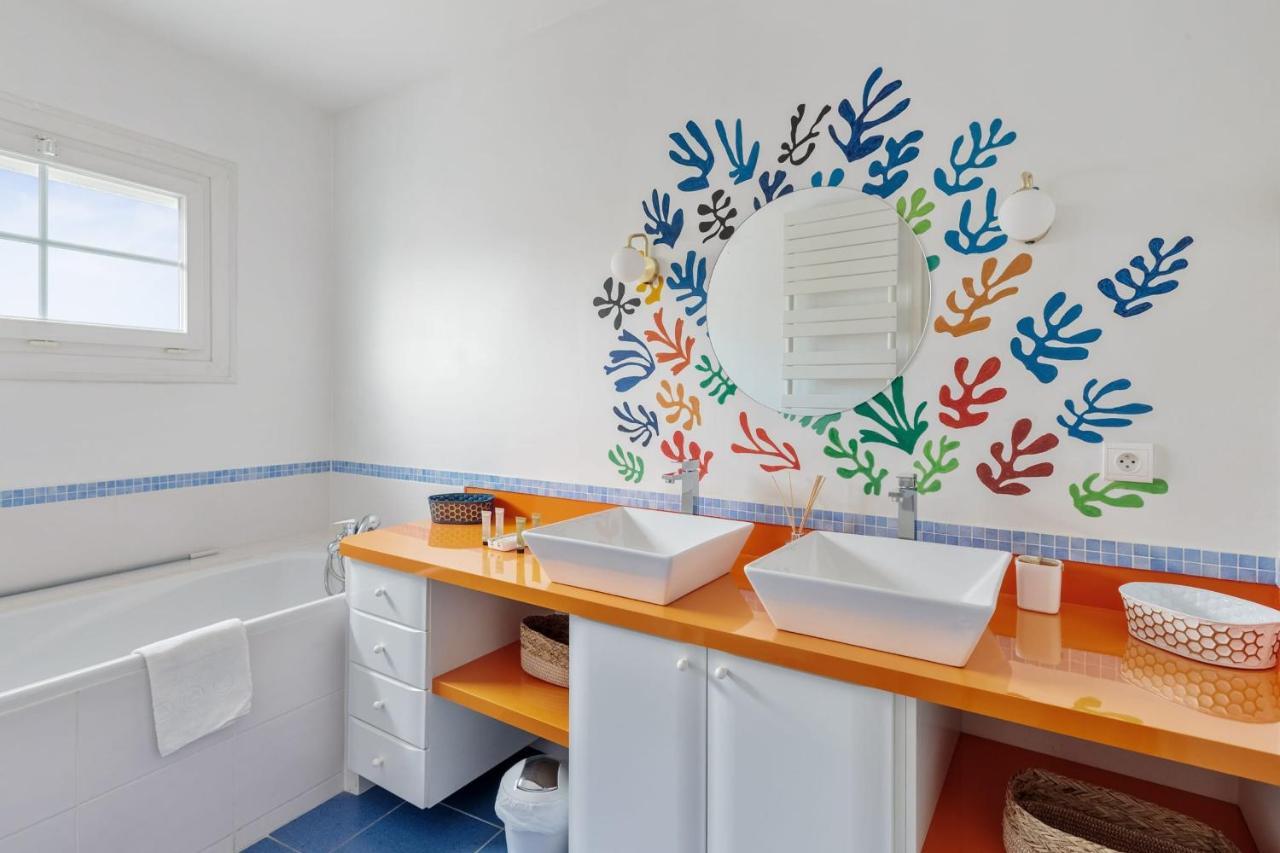 Maison Des Illustres - Welkeys Villa La Rochelle  Bagian luar foto